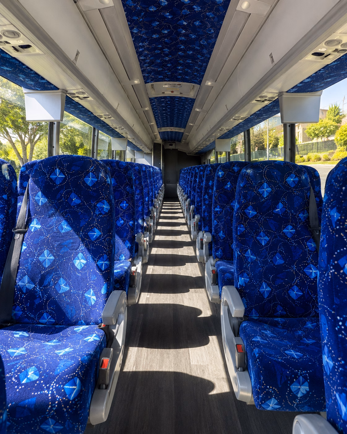 coordinating a large group from layton charter buses make it simple